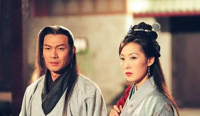 街拍|乘电车租村屋的江华，拒演影版《寻秦记》，59岁复出拍戏或因发哥