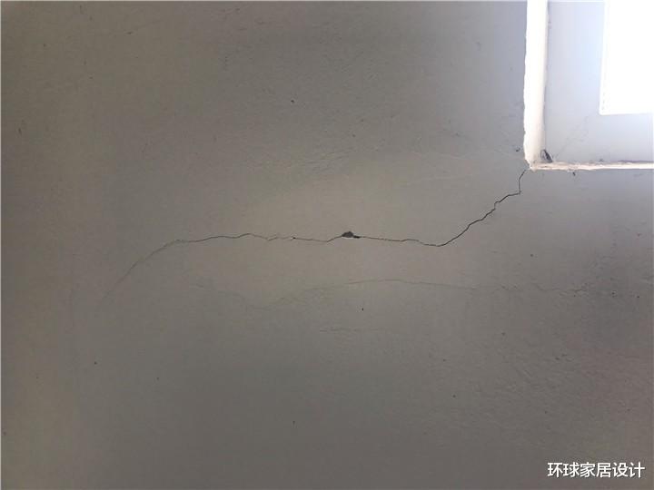 |一场台风，让5万块的窗户打水漂，老师傅提醒：这些位置要注意！