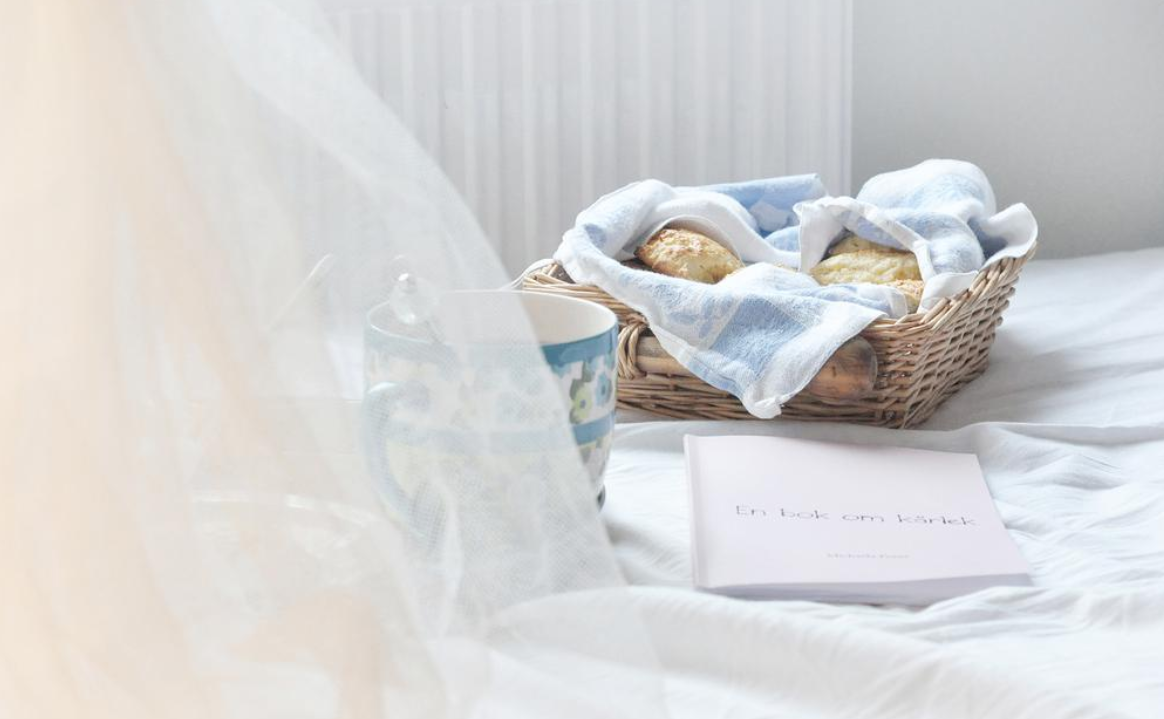 灵语塔罗|金牛座8月情感运势,感情没有结束,可能还存在联系