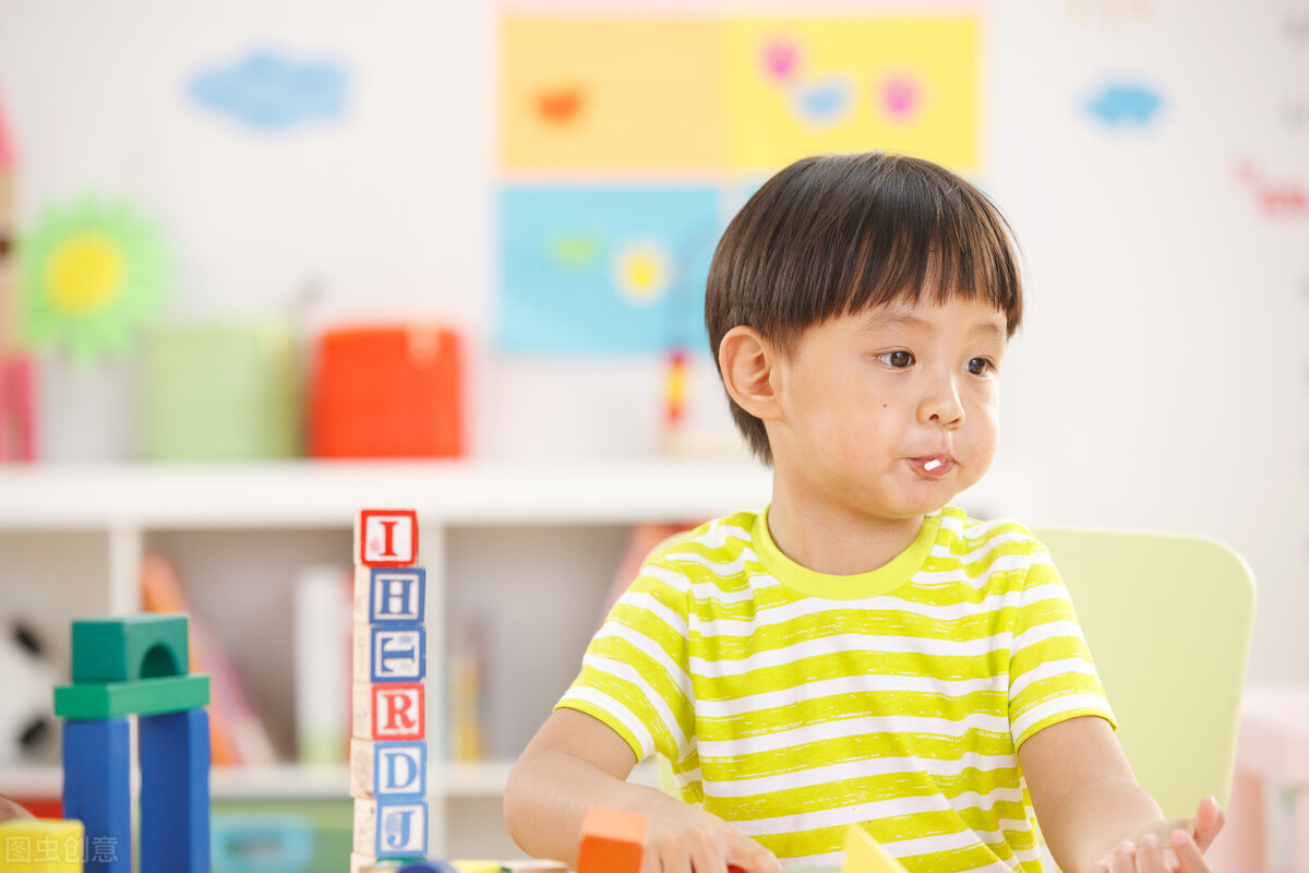 脾胃|吃1次等于吃6个塑料袋，8岁男孩一年没长个！全因这种“毒汤”