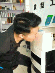 时光了了说说|“现在的女生穿着罩衣就出门了，这大大的后背是留出来拔罐的吗？”哈哈哈哈！