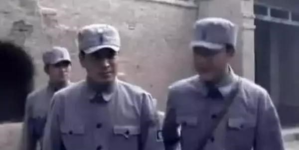 电视剧|盘点影视剧中那些让人哭笑不得的穿帮台词