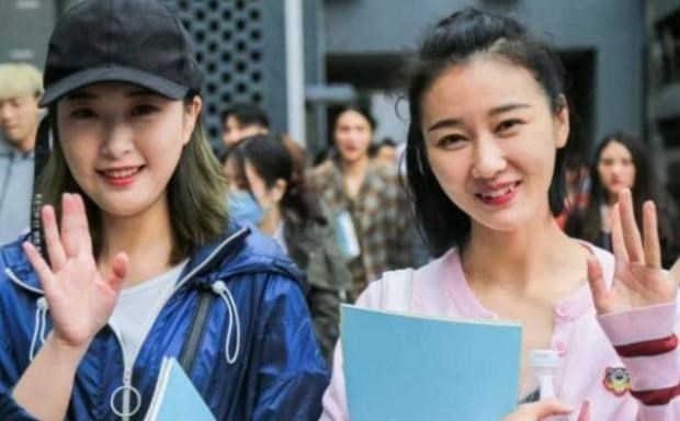 百哥曰|大一新生不当班干部也不参加社团，未来会受影响吗？导员说出答案