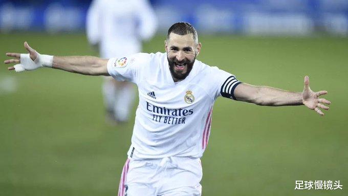 皇家马德里|2-0！1-0！皇马神了，法国巨星创4大纪录+16年神迹，齐达内淡定