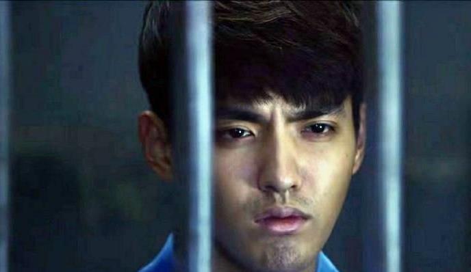 吴亦凡|吴亦凡事件后续，多位明星人设崩塌，京圈港圈已瑟瑟发抖