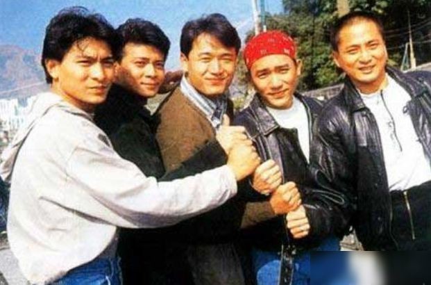 黄日华|著名演员黄日华：妻子去世后，发誓终身不娶，和女儿相依为命