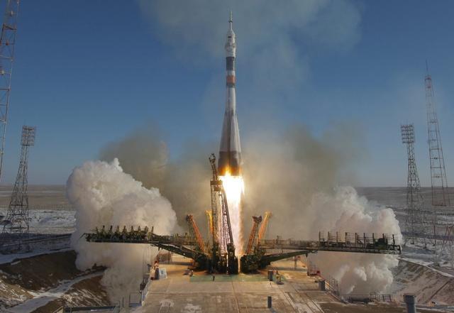 科学家 重型火箭捷报频传！中方技术一举打破西方垄断，登月计划迎来惊喜