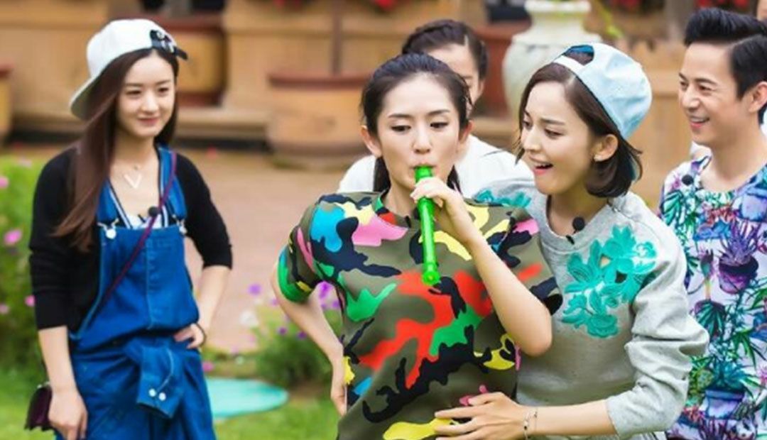 谢娜|赵丽颖离婚波及到谢娜，兜兜转转后，最好的姐妹情就应该是这样