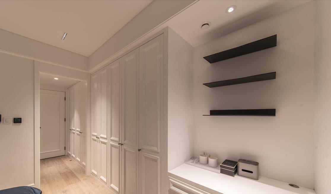 装修定制衣柜，4个问题要提前问清楚，可以尽量减少踩坑