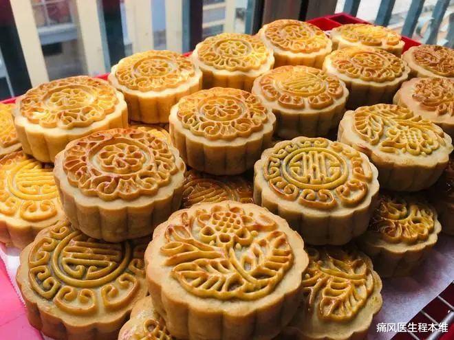 痛风医生程本维|中秋佳节，痛风患者能吃月饼吗？