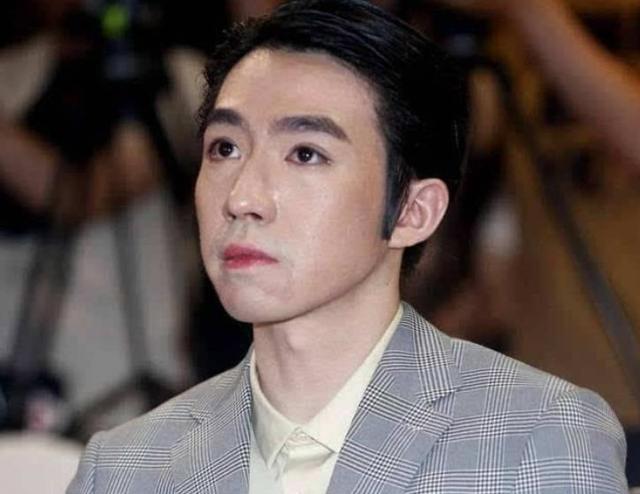 Selina|十年前俞灏明抱着任家萱冲出火海，为何任家萱没有感激他？