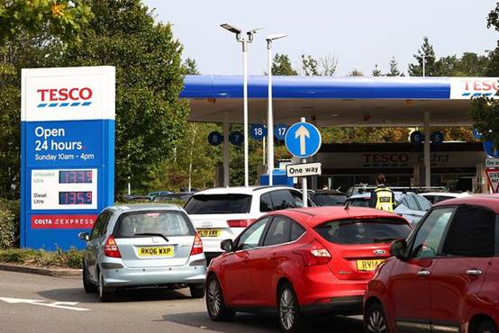 |继电价飙升后，英国又一岗位陷用人荒，年收入48万没人招聘