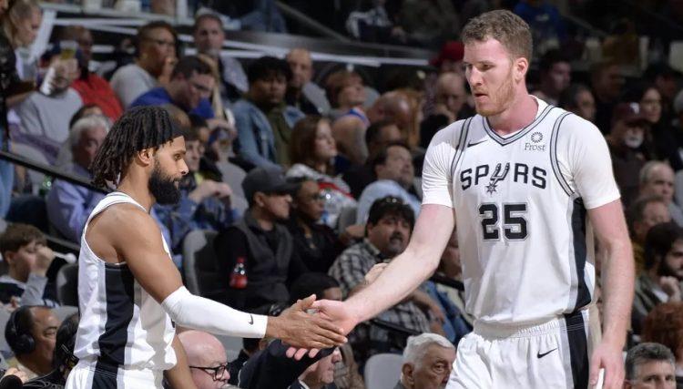 奶球妈咪聊|从CBA弃将到篮网第4巨头!湖人小心,波波维奇助哈登杜兰特圆梦