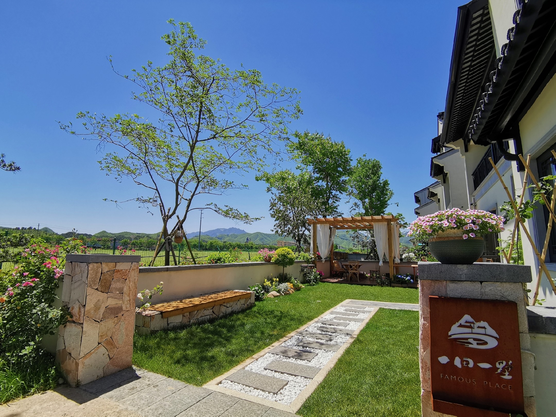 |80㎡最美乡村别墅小院，全由自己亲手布置设计，超有成就感