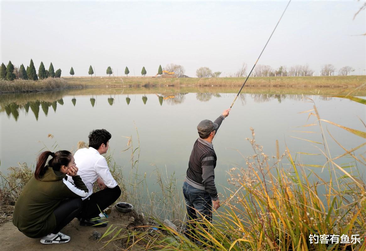 饵料|野钓这样调漂，简单实用，钓鱼新手一见就会