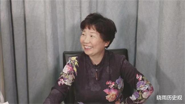 晓雨历史观 杜新枝夫妇去给姚策扫墓,却记错了七七的日子,属实让网友很无语