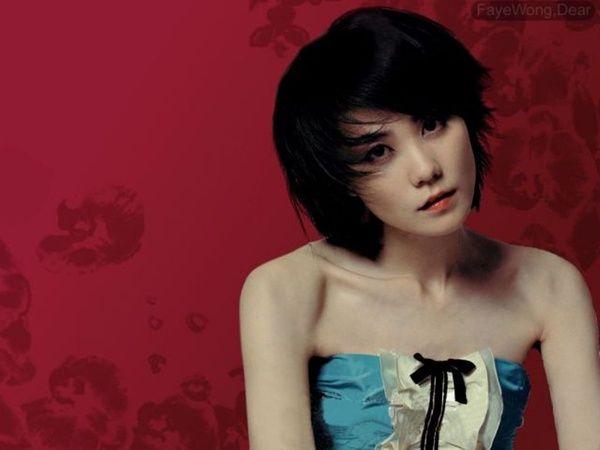 王菲|1996年天龙八部角色片酬 2千万，主题曲1千万，王菲一分不收白唱