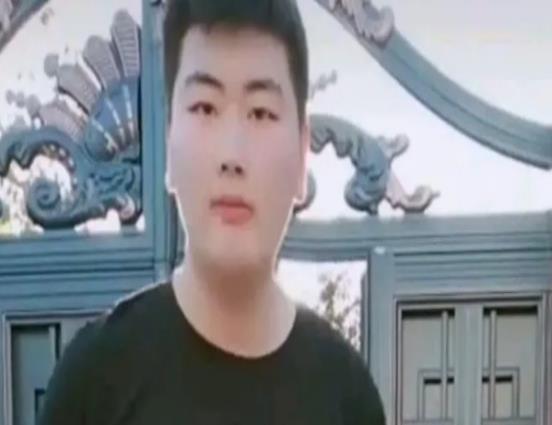 一只麦兜 陈亚楠否认拿过大衣哥家的钱,对百万结婚彩礼钱,选择避而不谈