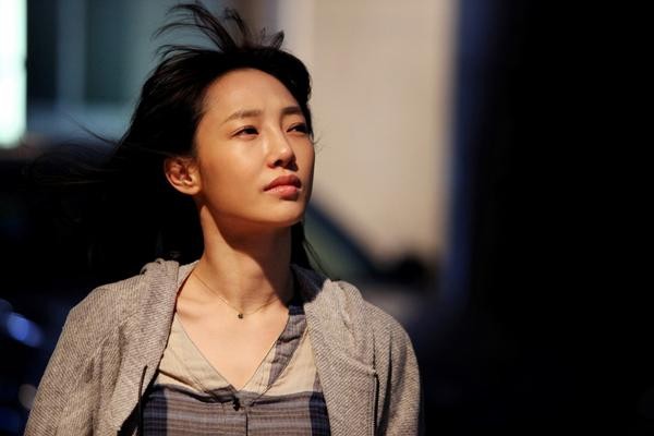 白百何|首日拿下票房日冠,破2项纪录,让我汗毛竖立,白百何新片有多横