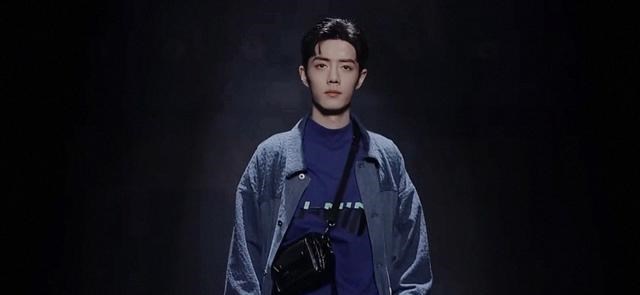 肖战|肖战瘦了一大圈，再次解锁新身份，舞台“超模”走秀气场全开