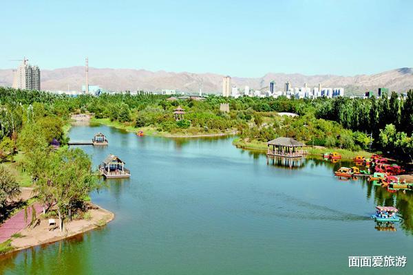 面面爱旅游 内蒙古峡谷中的三线厂，曾平均一年生产1万支枪，如今却十分冷清