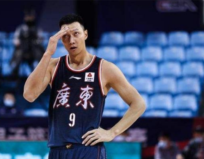 广东男篮|争冠还是摆烂？CBA夺冠大热焦灼，最后拼图呼之欲出，功勋危矣