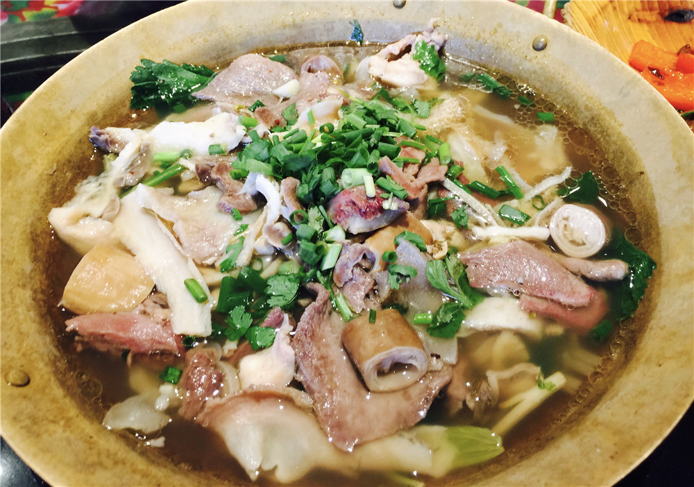 古镇 ?峨眉山脚下的千年古镇，曾是道教主要发祥地，游客却不多！