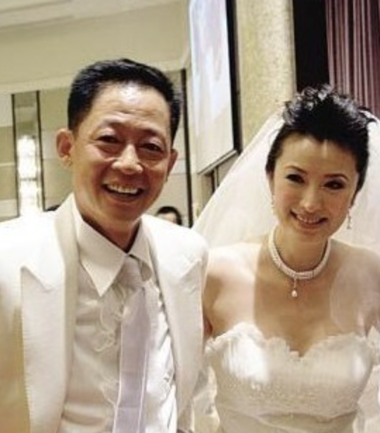 我是愈姑娘|王志文的情债：负过许晴，和江珊假戏真做，曾把徐帆扫地出门