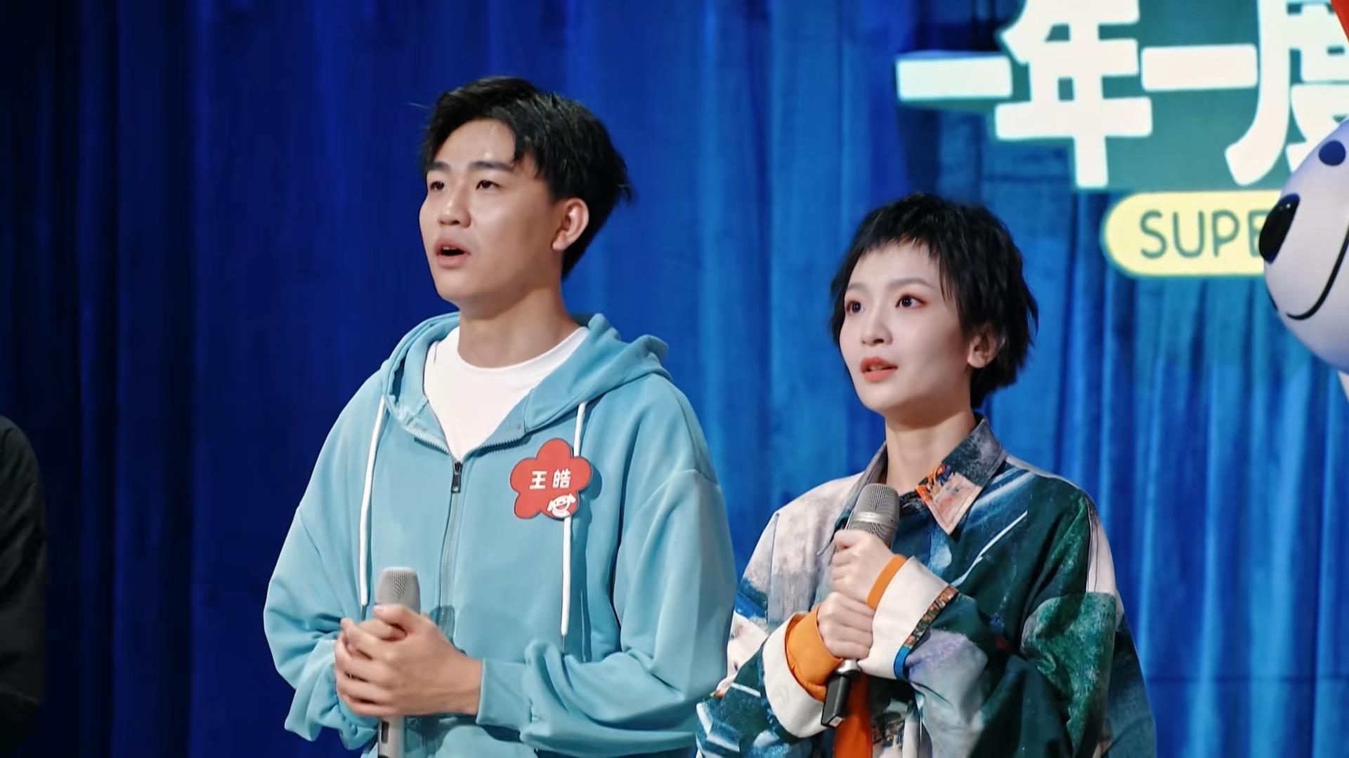 金靖|“表情帝”金靖表演风格被质疑,离开春晚舞台之后为何屡屡翻车?