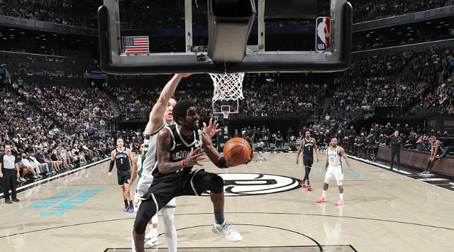 克里斯·米德爾頓|打硬仗就挺不住！NBA又一偽巨頭 他真配不上1.78億大合同？