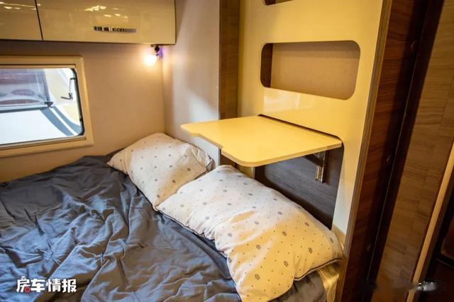 房车|大品牌主流房车啥样？空间大能住祖孙3代人，水电足够装修上档次