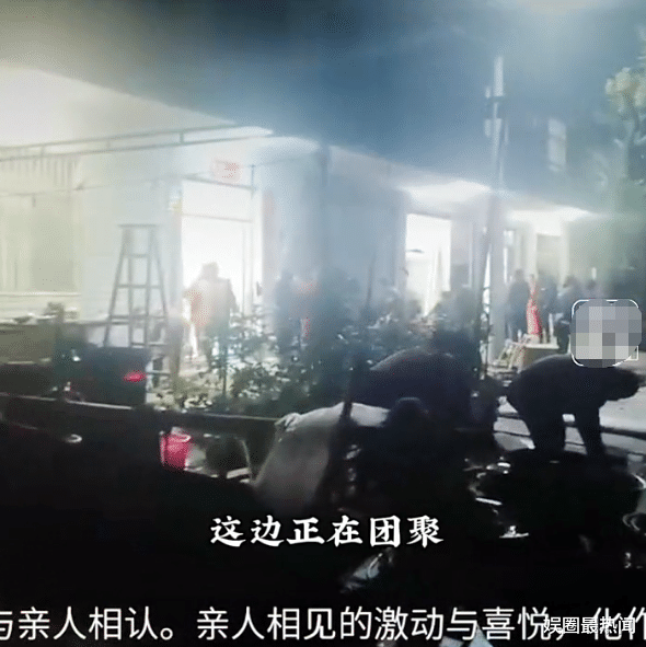 杜小华|看哭了！孙海洋接受媒体采访，网友被一旁“抢镜”的他吸引