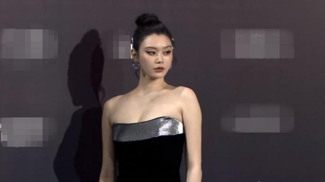 奚梦瑶|嫁入豪门641天，奚梦瑶红毯照被群嘲：她又怀上了？