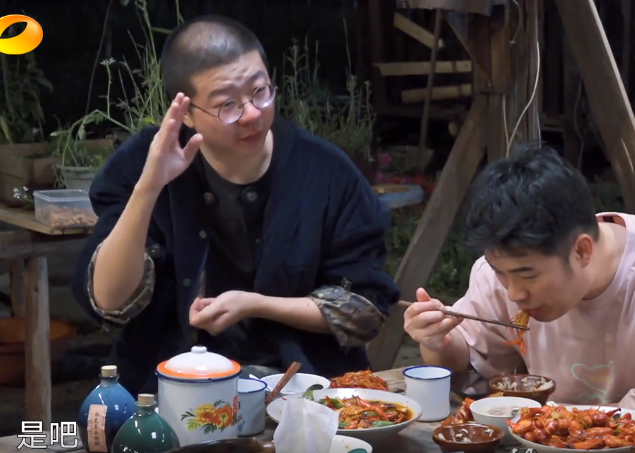 陈赫|深夜吃小龙虾，陈赫和张艺兴让我们看到了普通艺人和顶流的差距