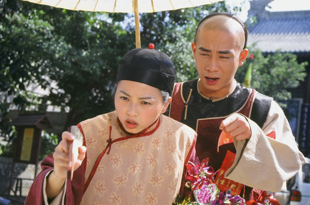 刘玉翠|建宁公主刘玉翠跳广场舞！不惧路人频频围观，领退休金在内地定居