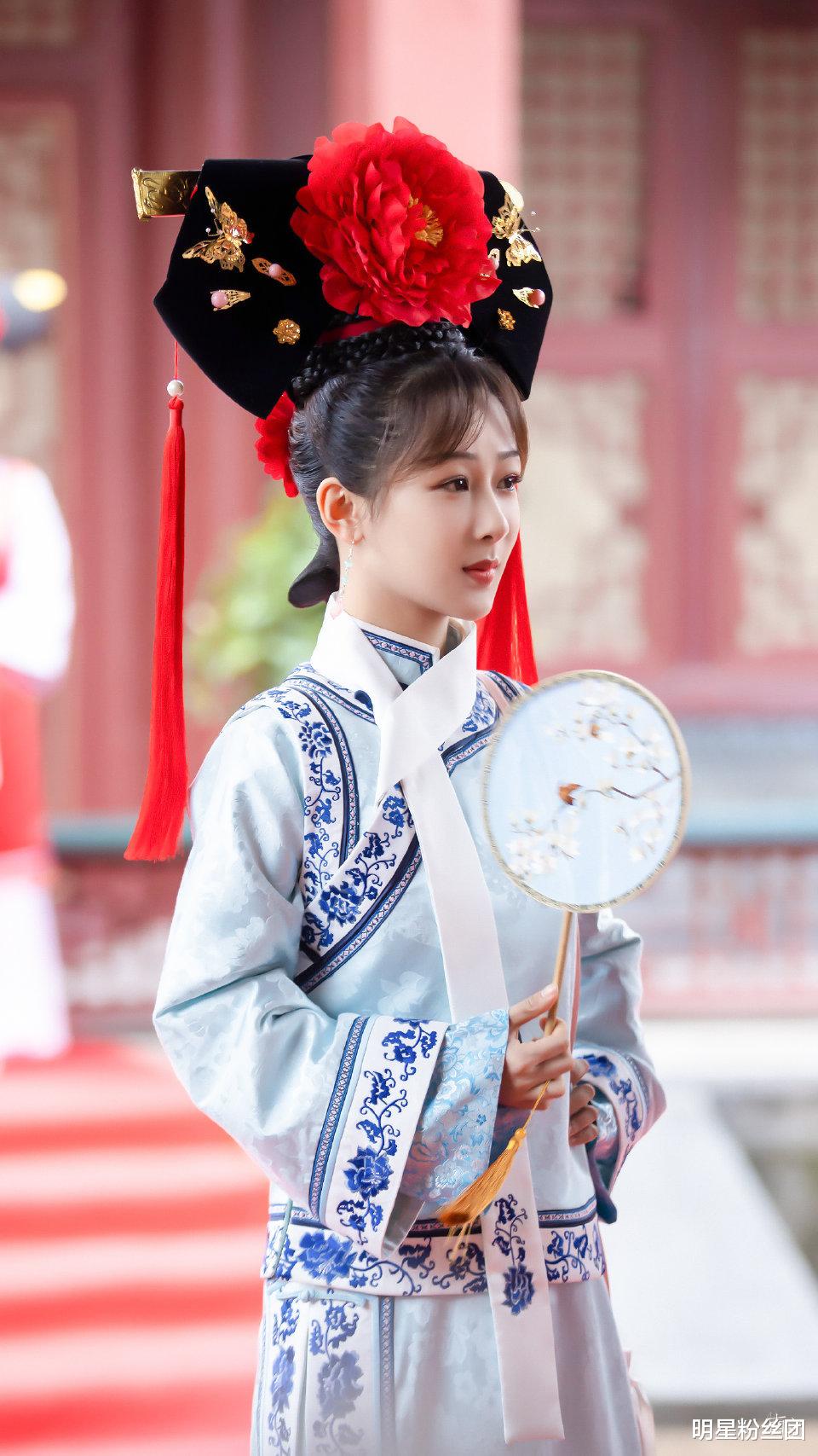 杨紫|一部被毙，一部被压，杨紫是真的可怜，只剩《女心理师》了吧！