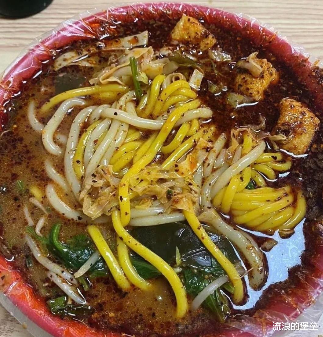 衬衫 东北年轻人“最爱”的5大小吃，好吃到顾不上减肥，每过一段时间就想吃