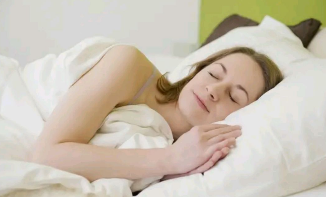 科学家 为什么睡觉时，大脑会稀奇古怪做梦，做梦到底代表着什么？