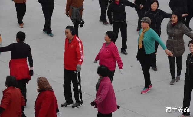 工地青年|老年人应该如何保护心脏预防猝死,听听医生怎么说