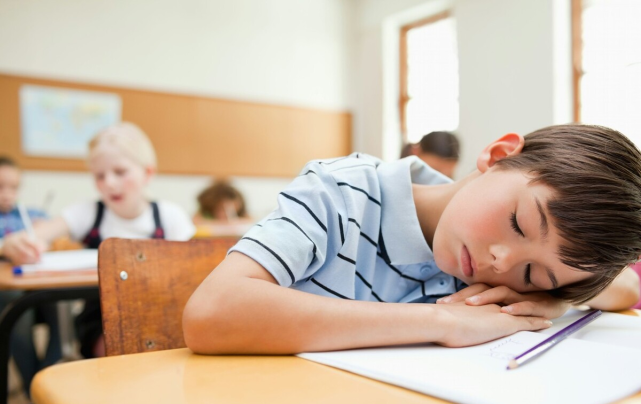 母婴参考|孩子出现以下表现,或暗示父母正伤害他的大脑,易造成智力低下