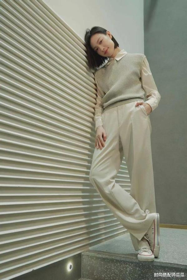 穿衣搭配|?早春职场穿搭,还数44岁袁泉最霸气,她的气质和穿搭还真无对手
