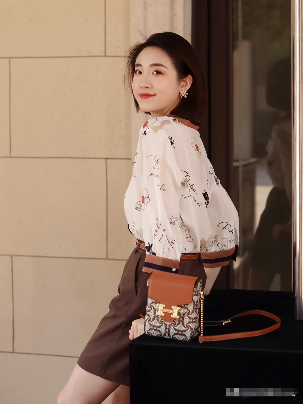 27君|花衬衫配上休闲短裤，气质与自由随性并存！