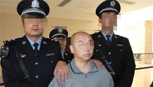 内蒙古双面恶魔:残害11名漂亮女子,女友却说他是个好人