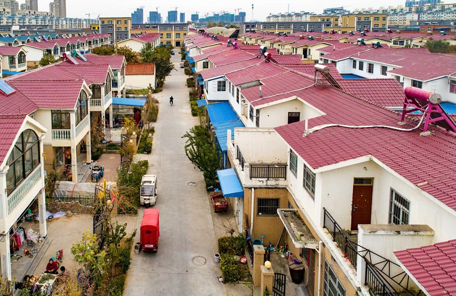 奶球妈咪聊 河南有座“万人村”：居民已超50000人，家家住独栋别墅