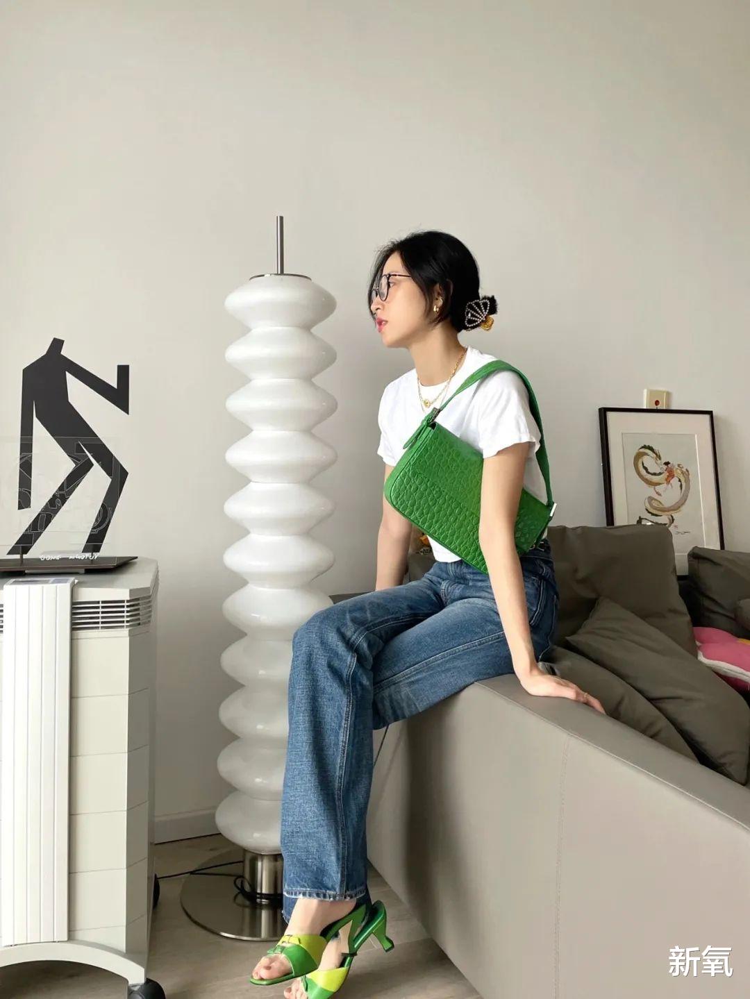 周雨彤|挤地铁还因为不加班被辞退，她应该是娱乐圈里最懂我们的人了吧