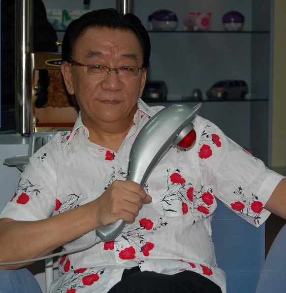 相声|74岁相声大师侯耀华向河南追加两笔捐款，加起来7.32元！