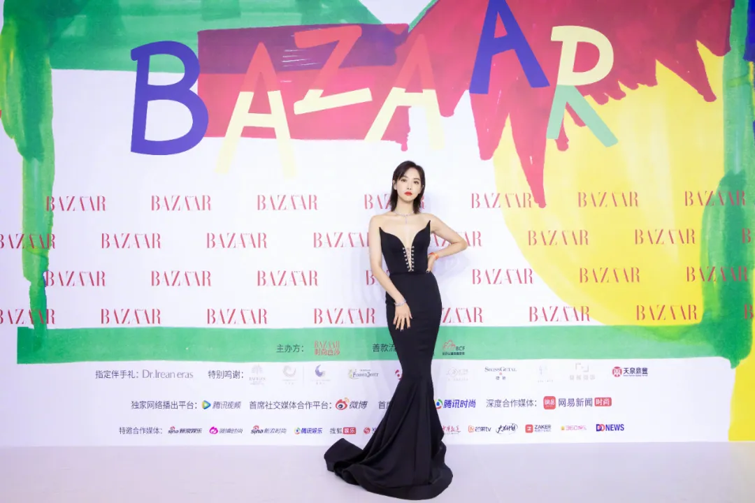 杨幂|终于,杨幂重回美貌巅峰,这次全网沦陷