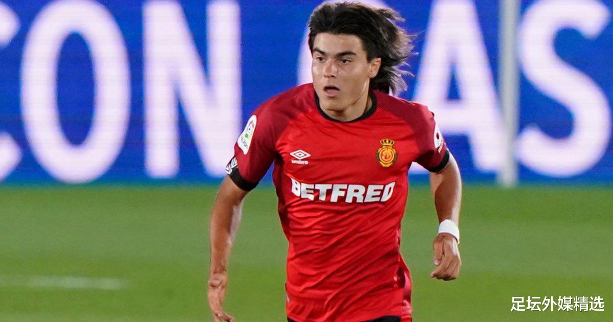 阿根廷队|15人：代表职业球队首秀的最年轻纪录