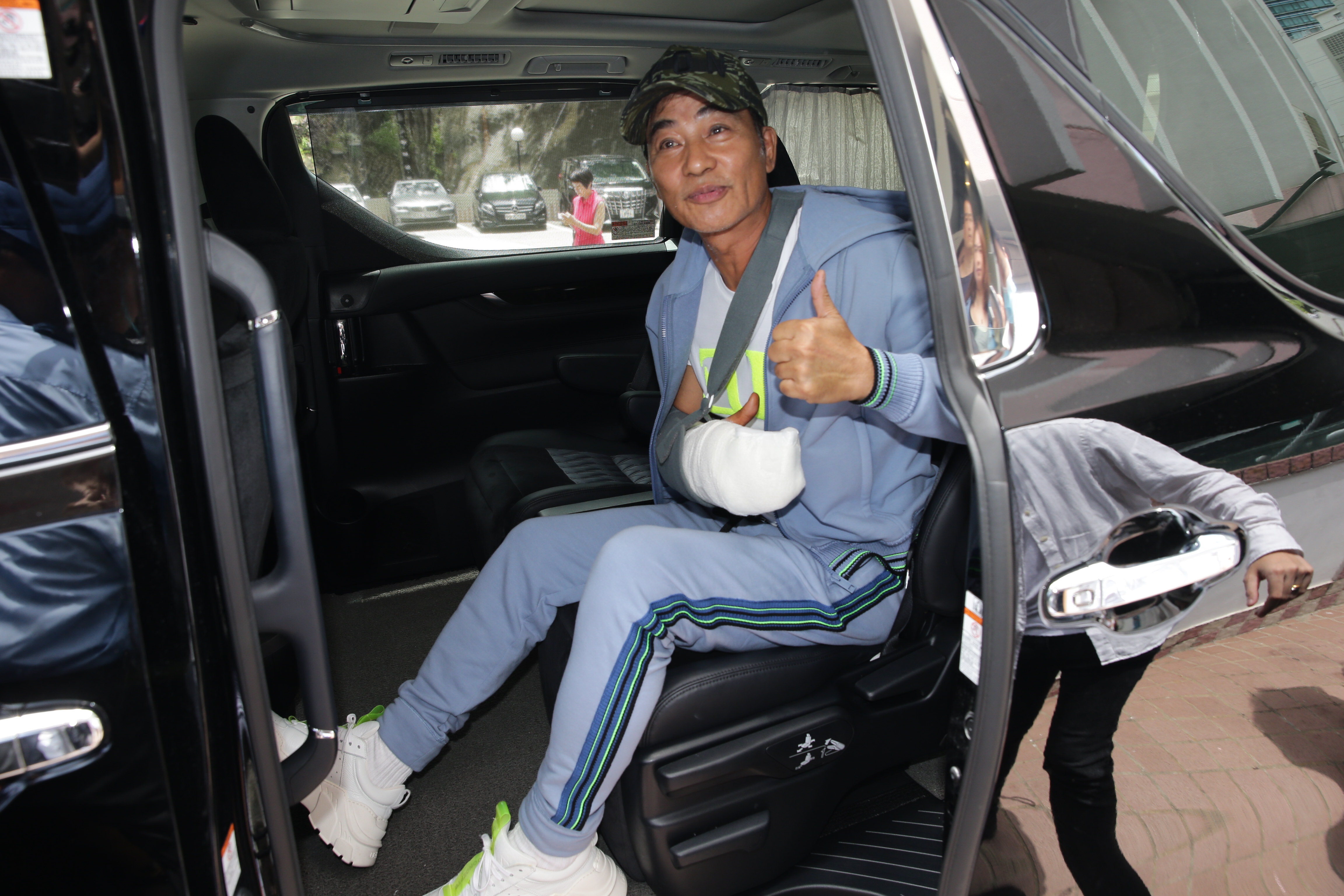 任达华|任达华纵横香港40年，向华强都要给他面子，晚年为何身中四刀