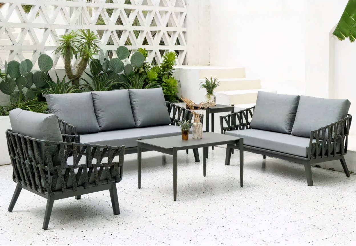 |在大自然中感受居家的幸福感，庭院户外家具品牌你选对了吗？